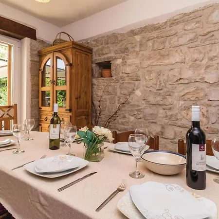 Pet Friendly In With Wifi Holiday home