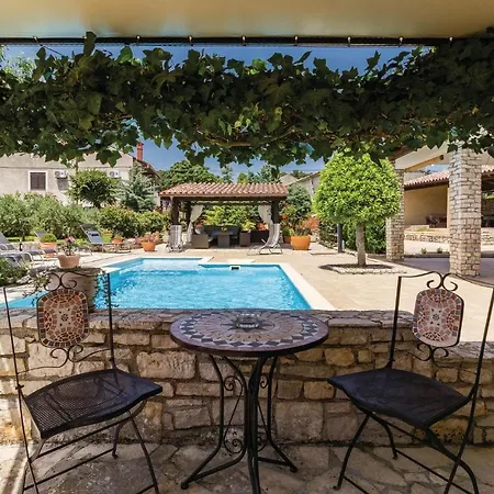Holiday home Pet Friendly In With Wifi