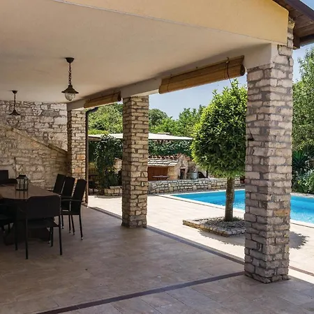 Holiday home Pet Friendly In With Wifi *