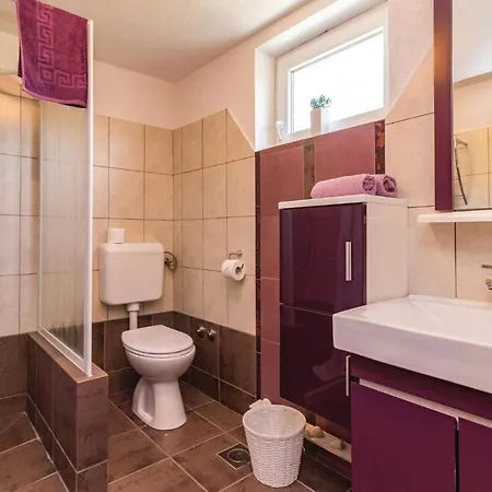 Vikendica Holiday Home Manjadvorci Manjadvorci *
